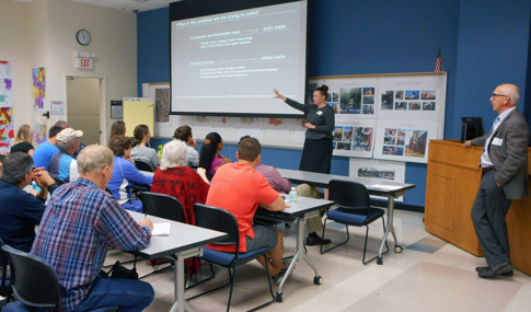 Members of the project team present on the corridor study at one of the project’s public outreach meetings.